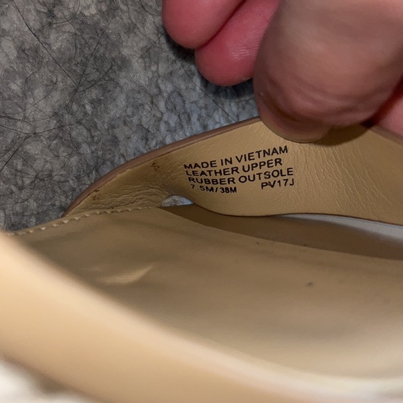 MICHAEL Michael Kors tan leather strappy wedges. Size 7.5! - Picture 8 of 8